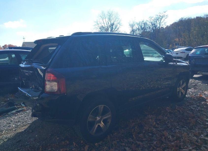 Photo 4 of 2017 Jeep Compass HIGH ALTITUDE 4X4 (VIN 1C4NJDEB2HD137160)