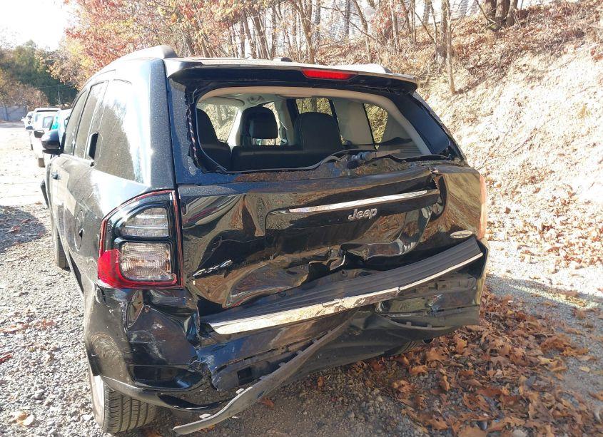 Photo 6 of 2017 Jeep Compass HIGH ALTITUDE 4X4 (VIN 1C4NJDEB2HD137160)