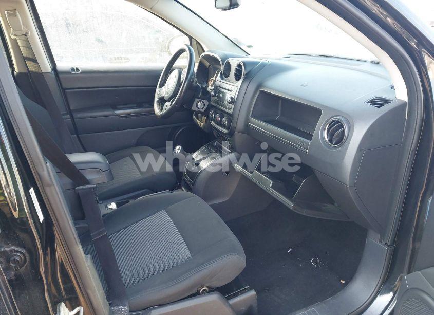 Photo 5 of 2012 Jeep Compass LATITUDE (VIN 1C4NJDEB3CD514359)