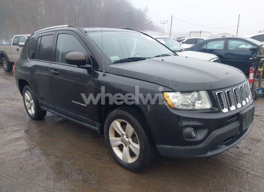 2012 Jeep Compass LATITUDE (VIN 1C4NJDEB3CD616308) main photo