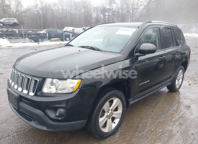 Photo 2 of 2012 Jeep Compass LATITUDE (VIN 1C4NJDEB3CD616308)