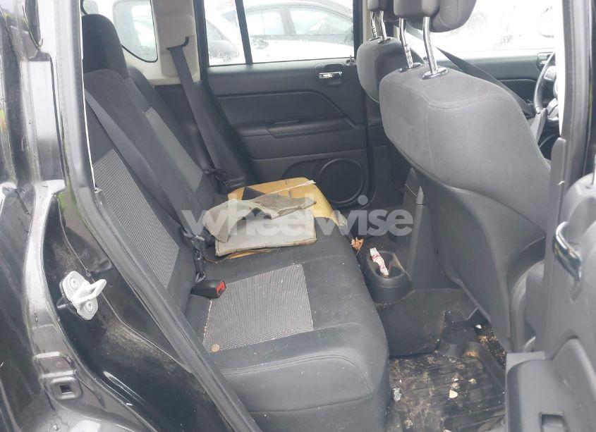 Photo 8 of 2012 Jeep Compass LATITUDE (VIN 1C4NJDEB3CD616308)