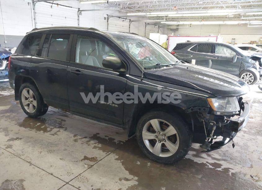 2012 Jeep Compass LATITUDE (VIN 1C4NJDEB3CD658820) main photo