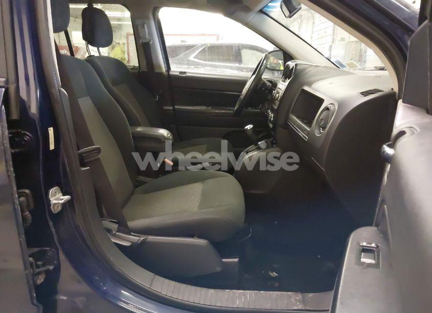 Photo 5 of 2012 Jeep Compass LATITUDE (VIN 1C4NJDEB3CD658820)