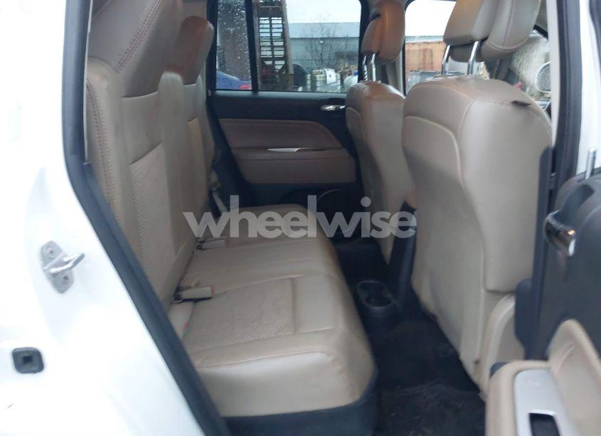 Photo 8 of 2014 Jeep Compass LATITUDE (VIN 1C4NJDEB3ED722471)