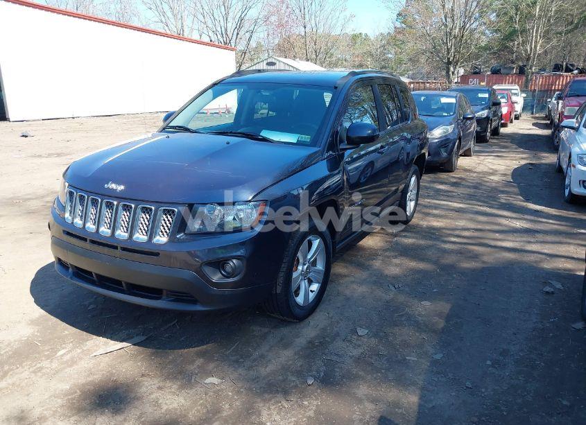 Photo 2 of 2014 Jeep Compass LATITUDE (VIN 1C4NJDEB3ED816351)
