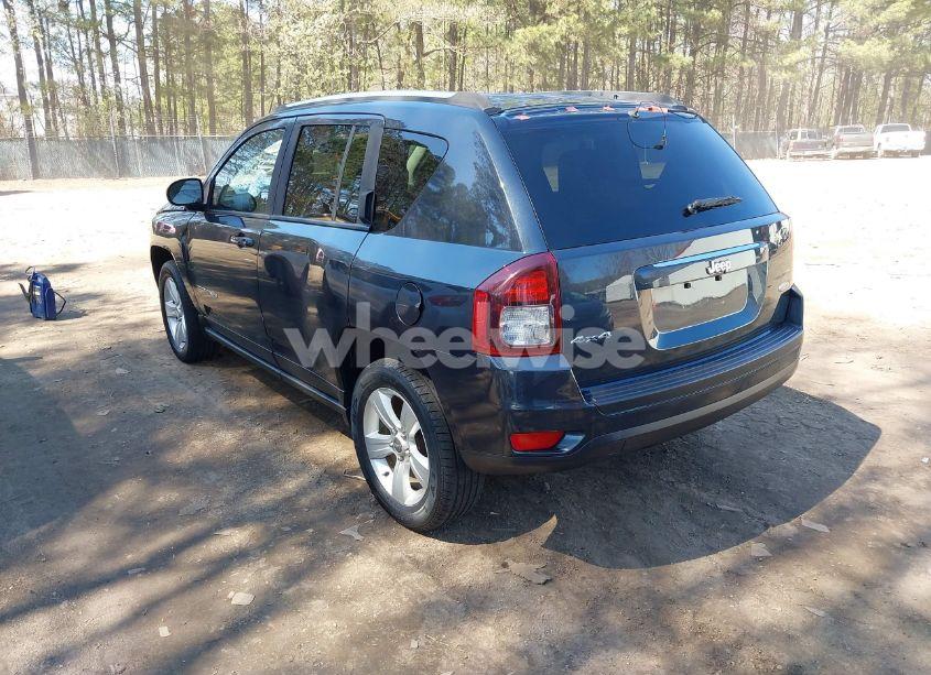 Photo 3 of 2014 Jeep Compass LATITUDE (VIN 1C4NJDEB3ED816351)