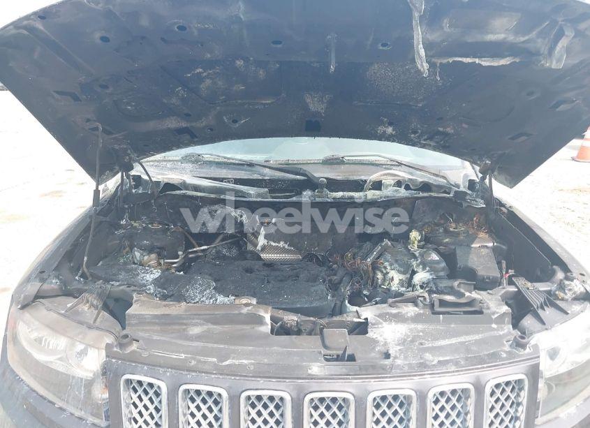 Photo 10 of 2014 Jeep Compass LATITUDE (VIN 1C4NJDEB3ED904770)