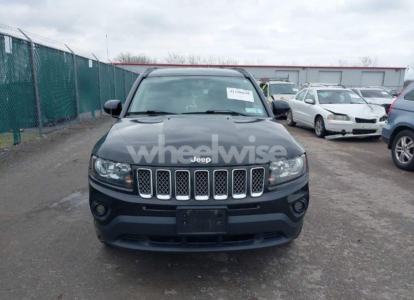 Photo 12 of 2016 Jeep Compass LATITUDE (VIN 1C4NJDEB3GD663831)