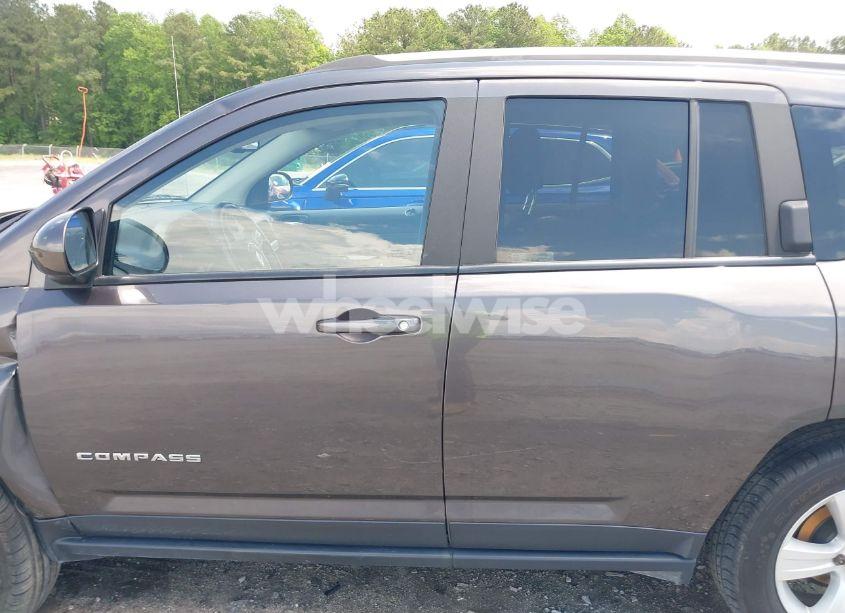 Photo 14 of 2016 Jeep Compass LATITUDE (VIN 1C4NJDEB3GD713675)