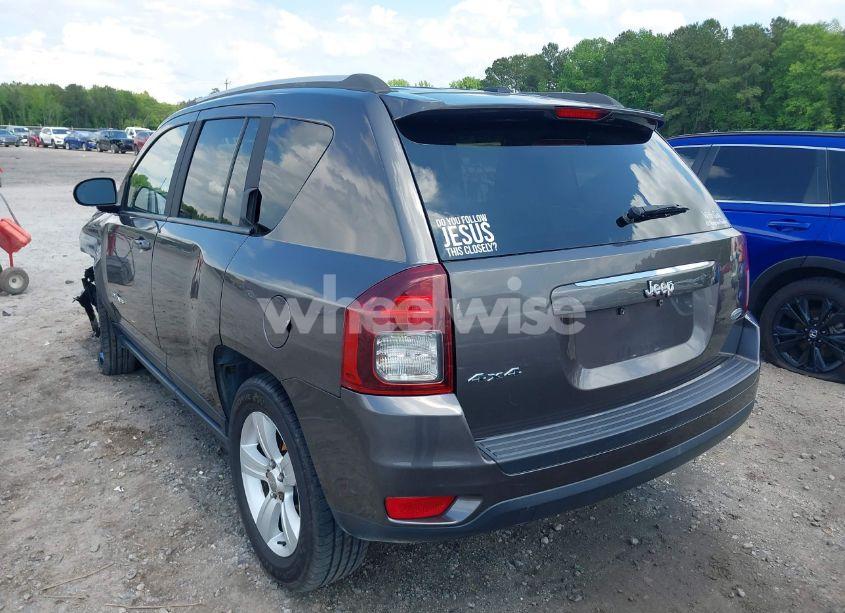 Photo 3 of 2016 Jeep Compass LATITUDE (VIN 1C4NJDEB3GD713675)