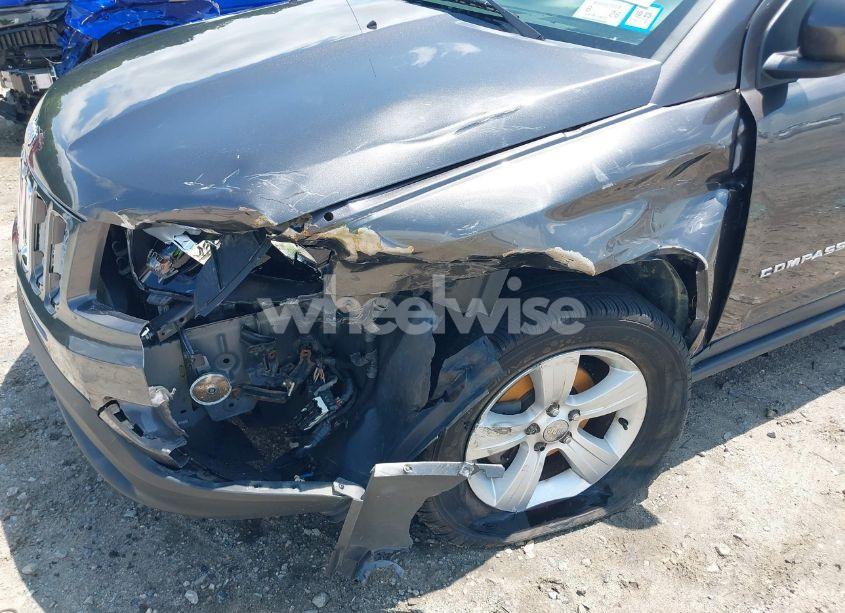 Photo 6 of 2016 Jeep Compass LATITUDE (VIN 1C4NJDEB3GD713675)