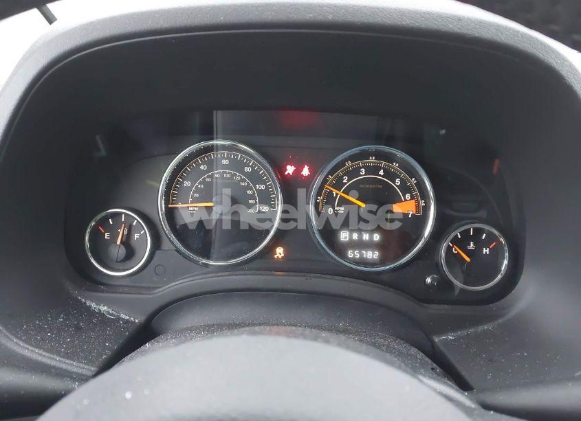 Photo 5 of 2016 Jeep Compass HIGH ALTITUDE EDITION (VIN 1C4NJDEB3GD725051)