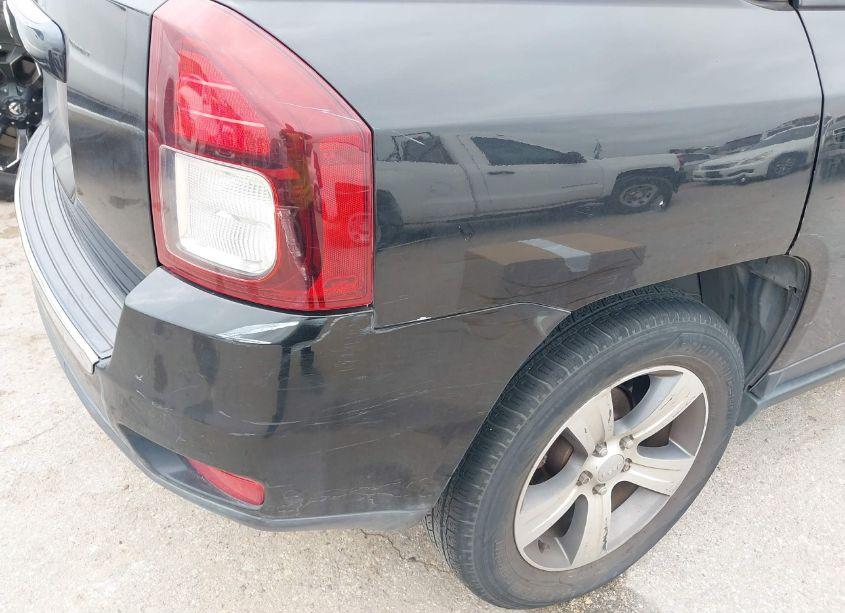 Photo 6 of 2017 Jeep Compass HIGH ALTITUDE 4X4 (VIN 1C4NJDEB3HD100473)