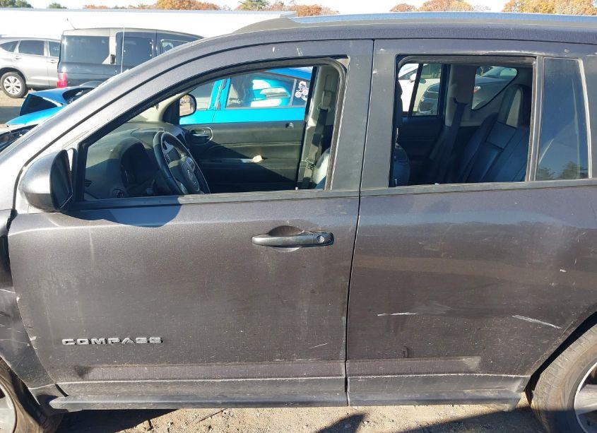 Photo 14 of 2017 Jeep Compass HIGH ALTITUDE 4X4 (VIN 1C4NJDEB3HD128466)