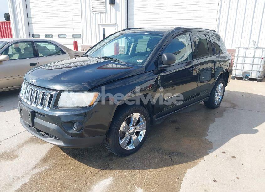 Photo 2 of 2013 Jeep Compass LATITUDE (VIN 1C4NJDEB4DD108799)