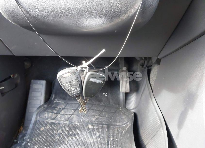 Photo 11 of 2013 Jeep Compass LATITUDE (VIN 1C4NJDEB4DD246116)