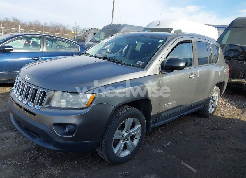 Photo 2 of 2013 Jeep Compass LATITUDE (VIN 1C4NJDEB4DD246116)