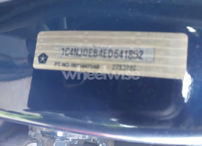 Photo 9 of 2014 Jeep Compass LATITUDE (VIN 1C4NJDEB4ED641852)