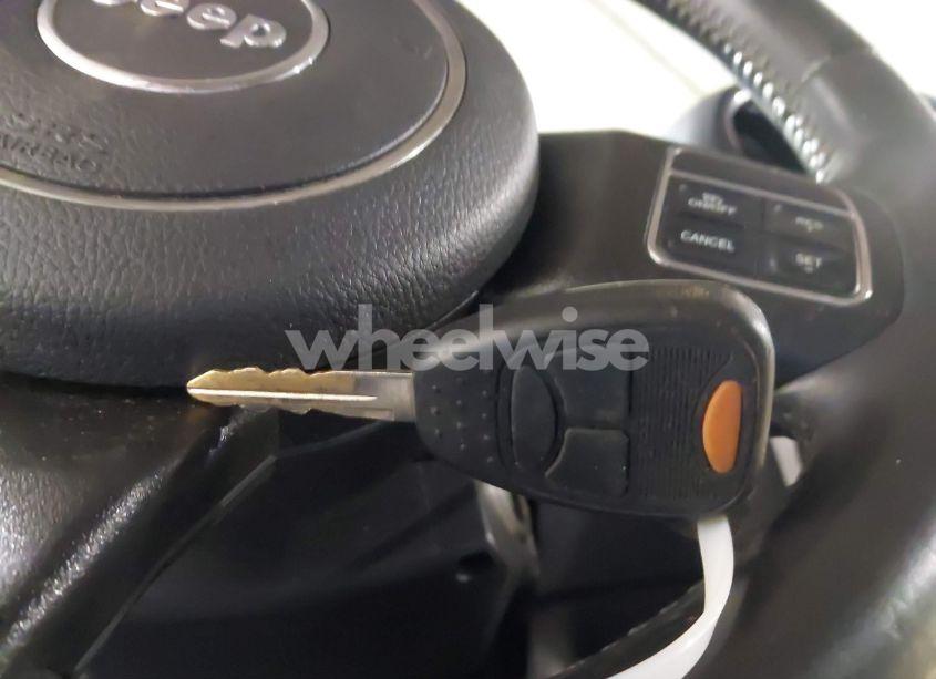 Photo 11 of 2014 Jeep Compass LATITUDE (VIN 1C4NJDEB4ED788172)