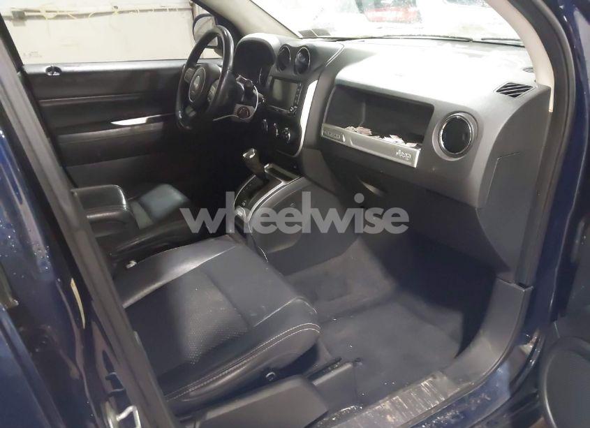 Photo 5 of 2014 Jeep Compass LATITUDE (VIN 1C4NJDEB4ED788172)