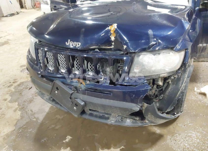 Photo 6 of 2014 Jeep Compass LATITUDE (VIN 1C4NJDEB4ED788172)