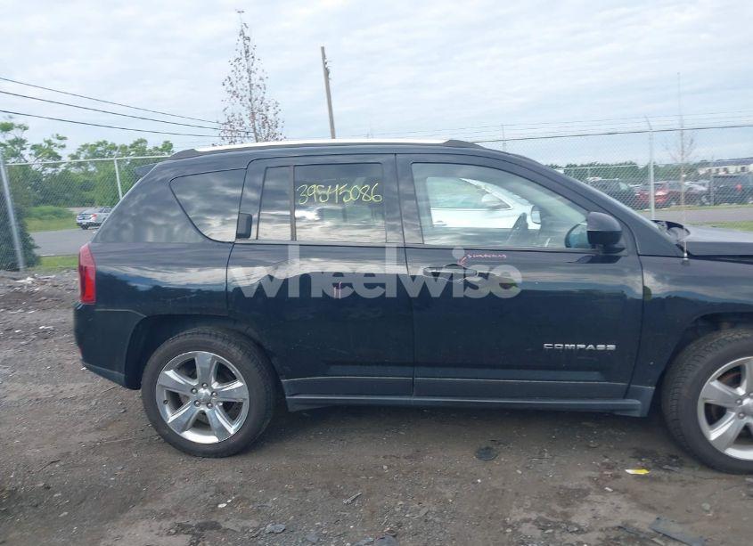 Photo 13 of 2014 Jeep Compass LATITUDE (VIN 1C4NJDEB4ED810817)