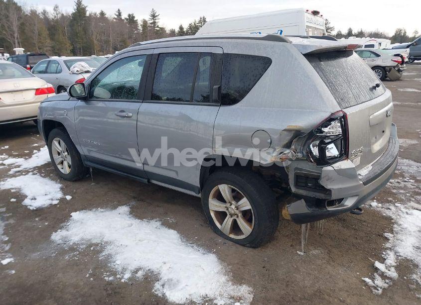 Photo 3 of 2014 Jeep Compass LATITUDE (VIN 1C4NJDEB4ED816200)