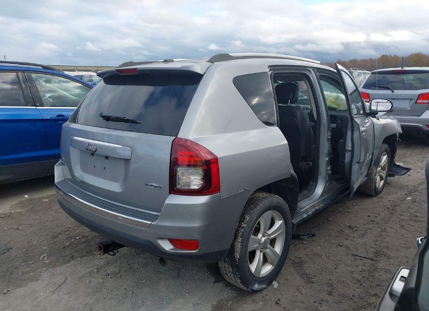 Photo 4 of 2015 Jeep Compass HIGH ALTITUDE EDITION (VIN 1C4NJDEB4FD120650)