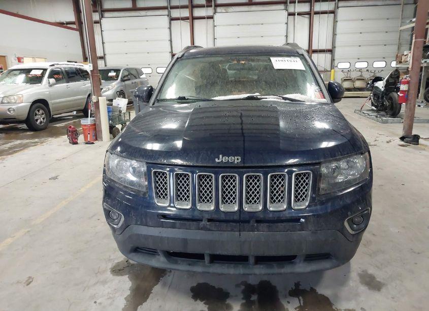 Photo 12 of 2015 Jeep Compass HIGH ALTITUDE EDITION (VIN 1C4NJDEB4FD239606)