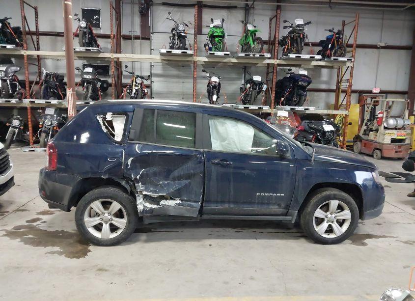 Photo 13 of 2015 Jeep Compass HIGH ALTITUDE EDITION (VIN 1C4NJDEB4FD239606)