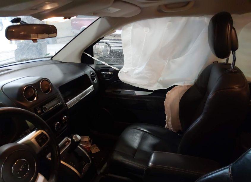 Photo 5 of 2015 Jeep Compass HIGH ALTITUDE EDITION (VIN 1C4NJDEB4FD239606)