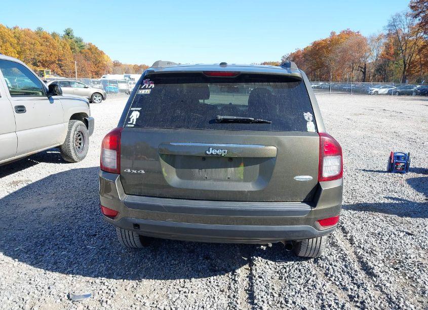 Photo 16 of 2015 Jeep Compass LATITUDE (VIN 1C4NJDEB4FD307788)