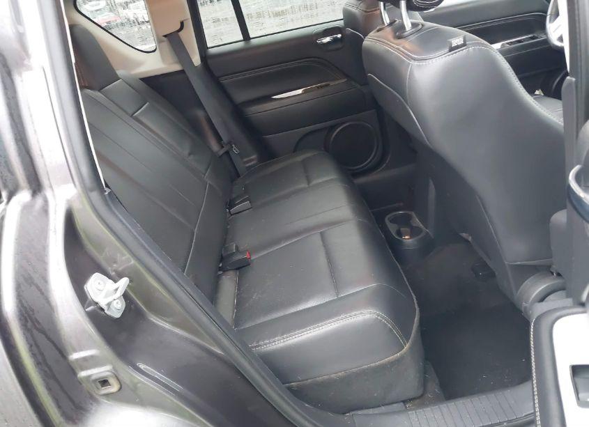 Photo 8 of 2015 Jeep Compass HIGH ALTITUDE EDITION (VIN 1C4NJDEB4FD385875)