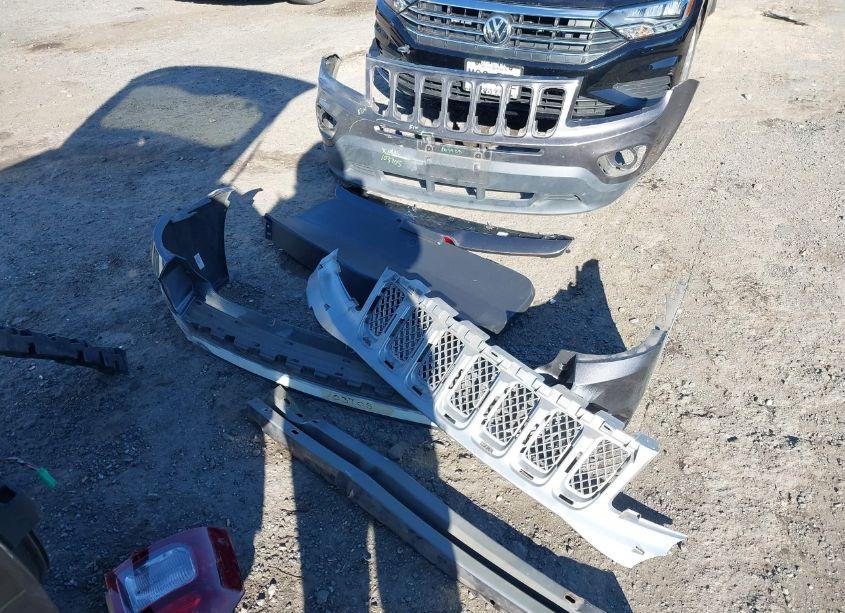 Photo 12 of 2015 Jeep Compass HIGH ALTITUDE EDITION (VIN 1C4NJDEB4FD425565)