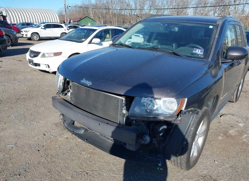 Photo 6 of 2015 Jeep Compass HIGH ALTITUDE EDITION (VIN 1C4NJDEB4FD425565)