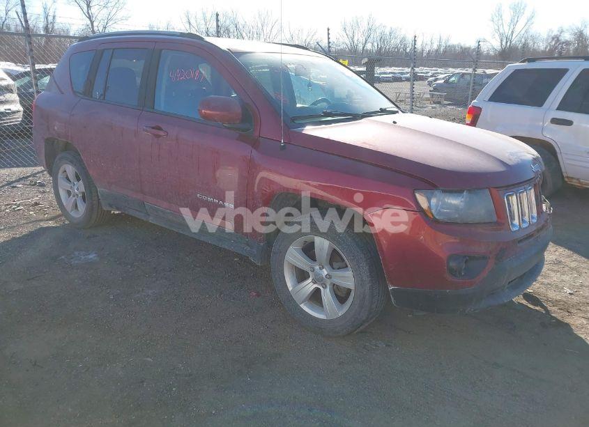 2016 Jeep Compass LATITUDE (VIN 1C4NJDEB4GD663305) main photo