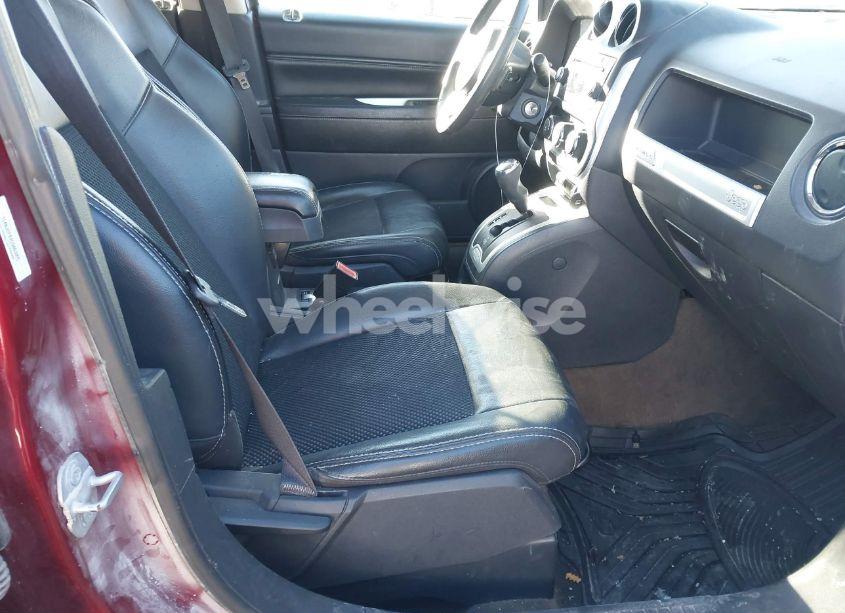 Photo 5 of 2016 Jeep Compass LATITUDE (VIN 1C4NJDEB4GD663305)