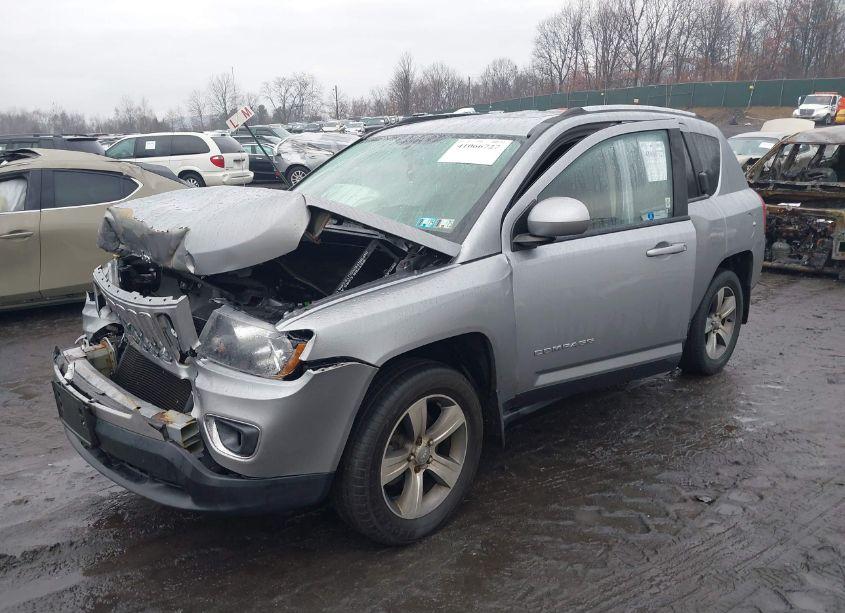Photo 2 of 2017 Jeep Compass HIGH ALTITUDE 4X4 (VIN 1C4NJDEB4HD113121)
