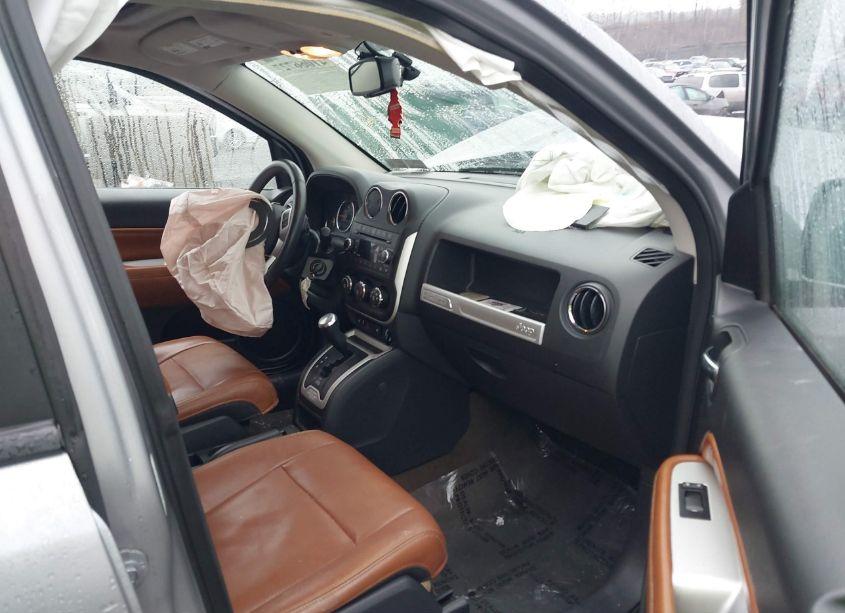 Photo 5 of 2017 Jeep Compass HIGH ALTITUDE 4X4 (VIN 1C4NJDEB4HD113121)