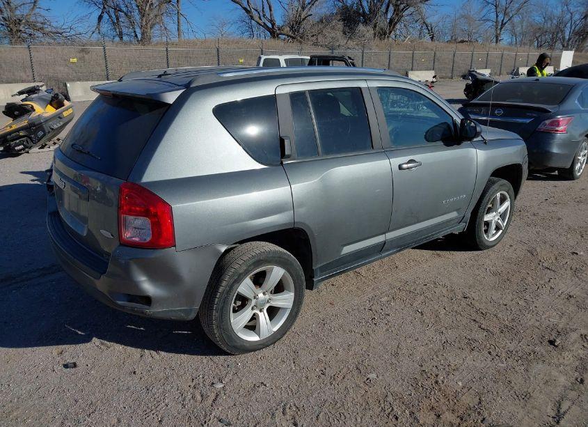 Photo 4 of 2012 Jeep Compass LATITUDE (VIN 1C4NJDEB5CD650833)