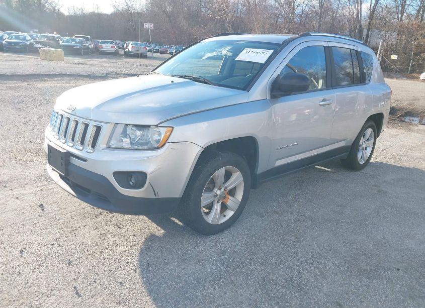 Photo 2 of 2012 Jeep Compass LATITUDE (VIN 1C4NJDEB5CD662013)