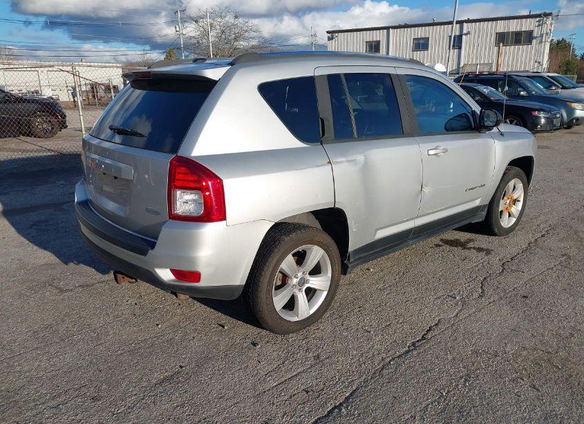 Photo 4 of 2012 Jeep Compass LATITUDE (VIN 1C4NJDEB5CD662013)