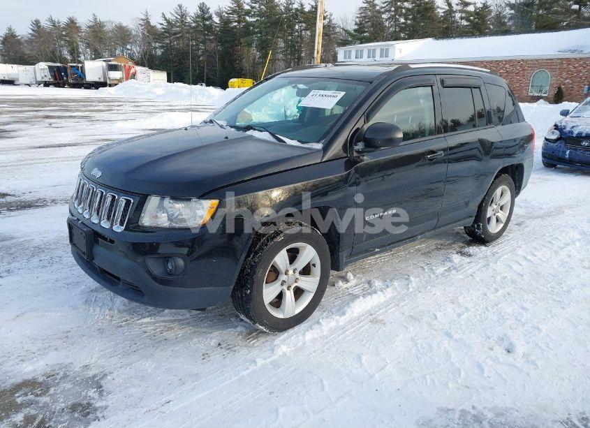 Photo 2 of 2013 Jeep Compass LATITUDE (VIN 1C4NJDEB5DD237148)