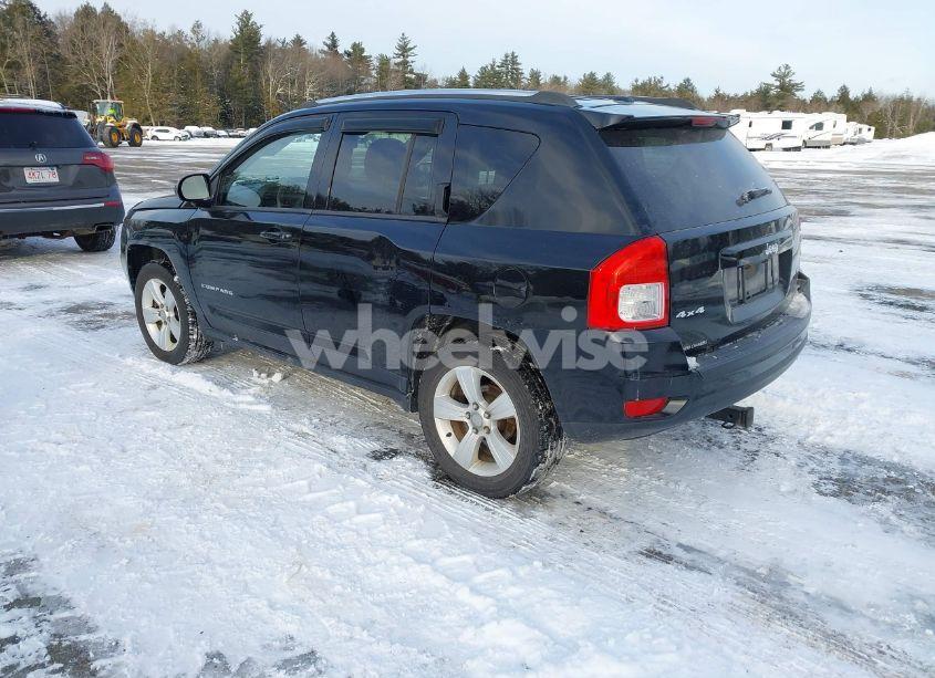 Photo 3 of 2013 Jeep Compass LATITUDE (VIN 1C4NJDEB5DD237148)