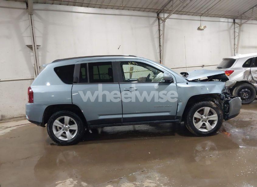 Photo 13 of 2014 Jeep Compass LATITUDE (VIN 1C4NJDEB5ED548953)