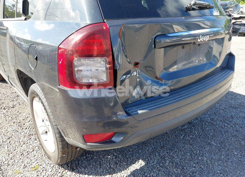 Photo 13 of 2014 Jeep Compass LATITUDE (VIN 1C4NJDEB5ED686668)