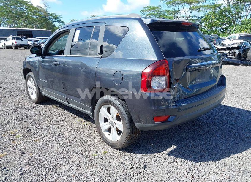 Photo 3 of 2014 Jeep Compass LATITUDE (VIN 1C4NJDEB5ED686668)