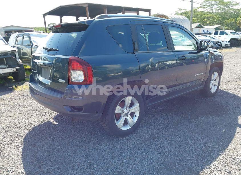 Photo 4 of 2014 Jeep Compass LATITUDE (VIN 1C4NJDEB5ED686668)