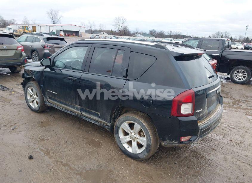 Photo 3 of 2014 Jeep Compass LATITUDE (VIN 1C4NJDEB5ED734489)